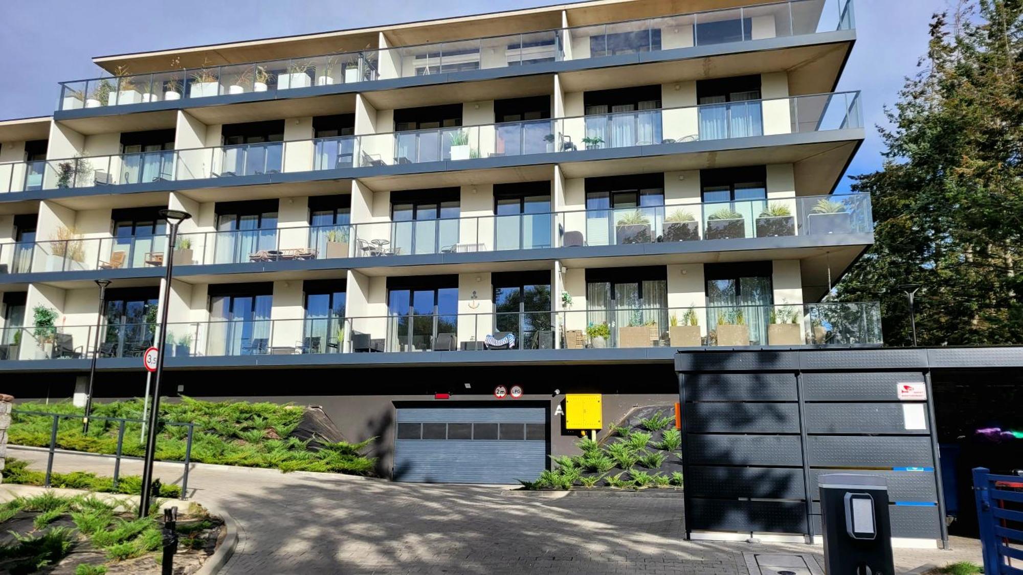 Appartamento Soleggiato Z Basenem Dziwnów 외부 사진